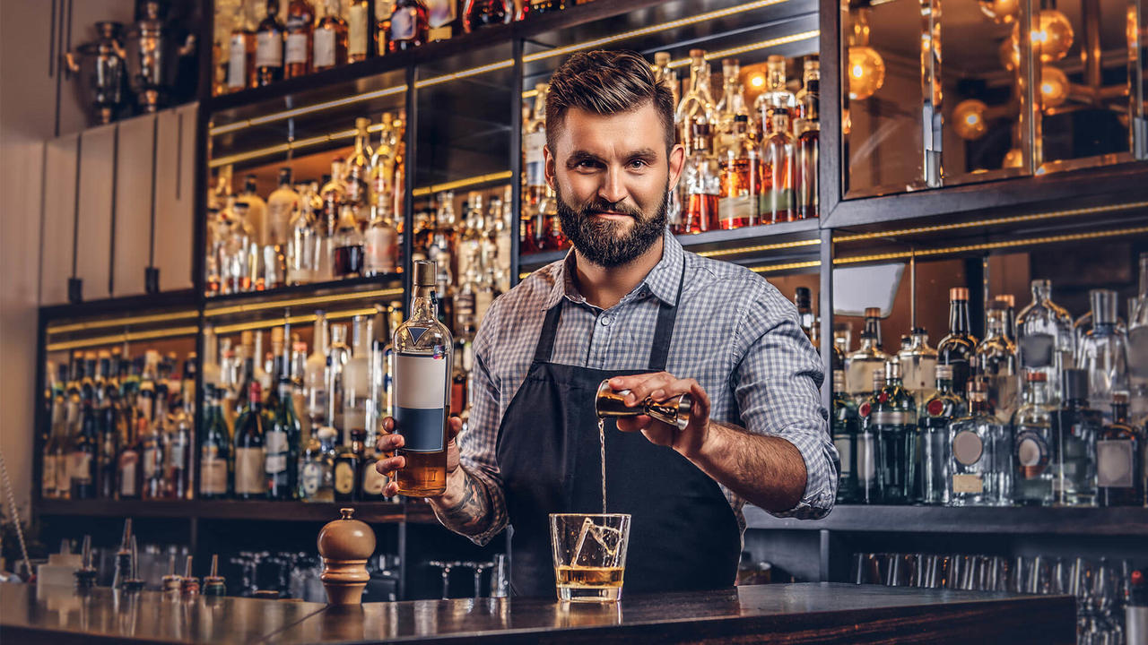 Similarities and Differences Between Hard Liquors: Gin, Rum, Tequila, Vodka, and Whiskey